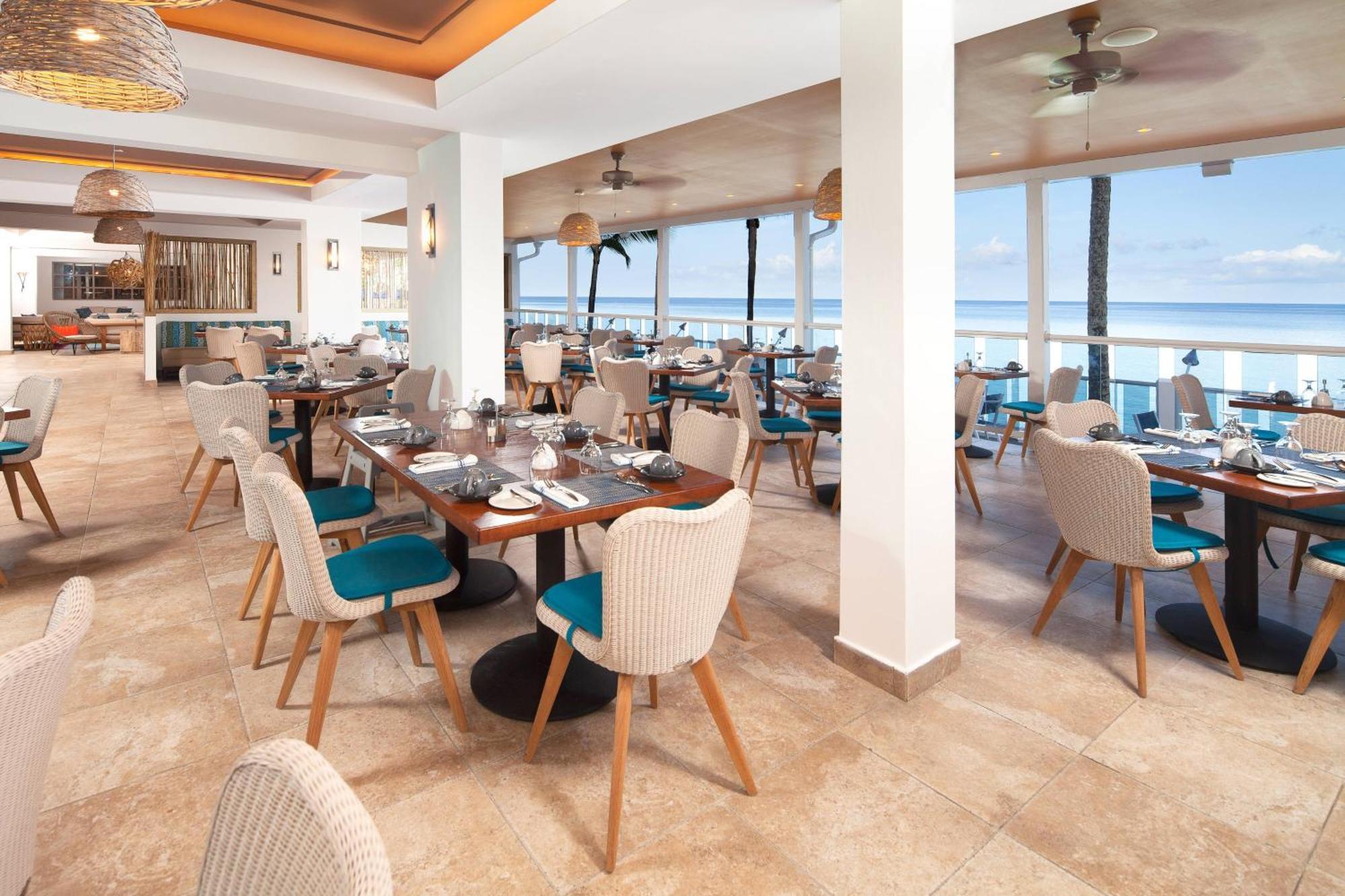 Waves Resort & Spa, Barbados, An Autograph Collection All-Inclusive Resort Сент-Джеймс Екстер'єр фото