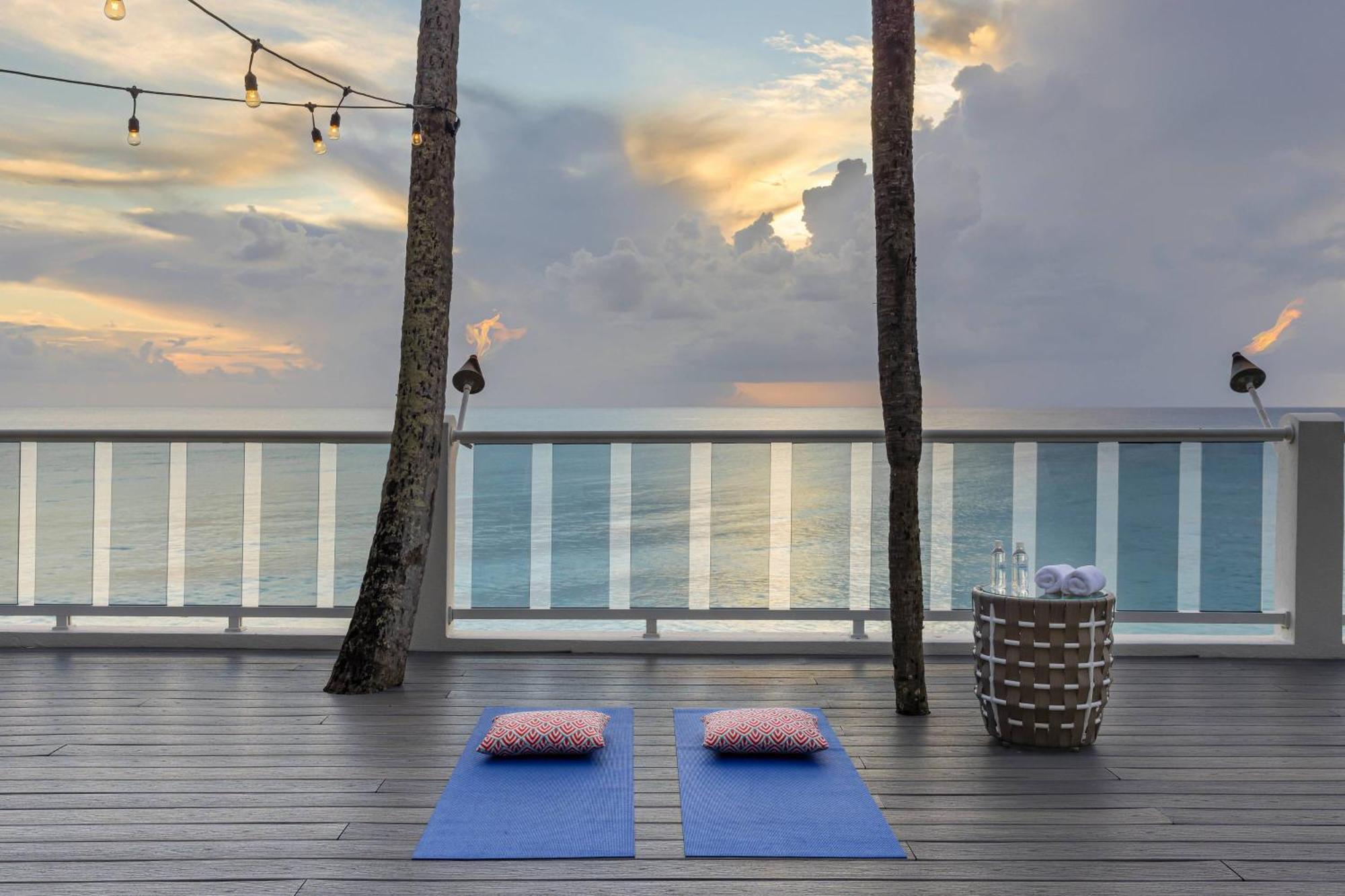 Waves Resort & Spa, Barbados, An Autograph Collection All-Inclusive Resort Сент-Джеймс Екстер'єр фото