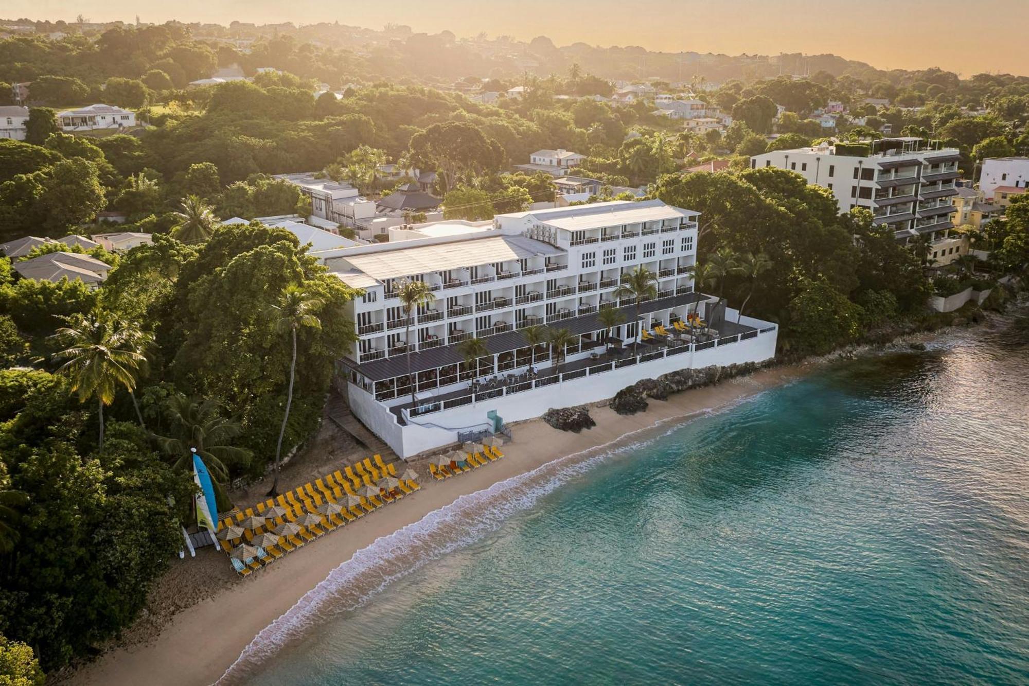 Waves Resort & Spa, Barbados, An Autograph Collection All-Inclusive Resort Сент-Джеймс Екстер'єр фото