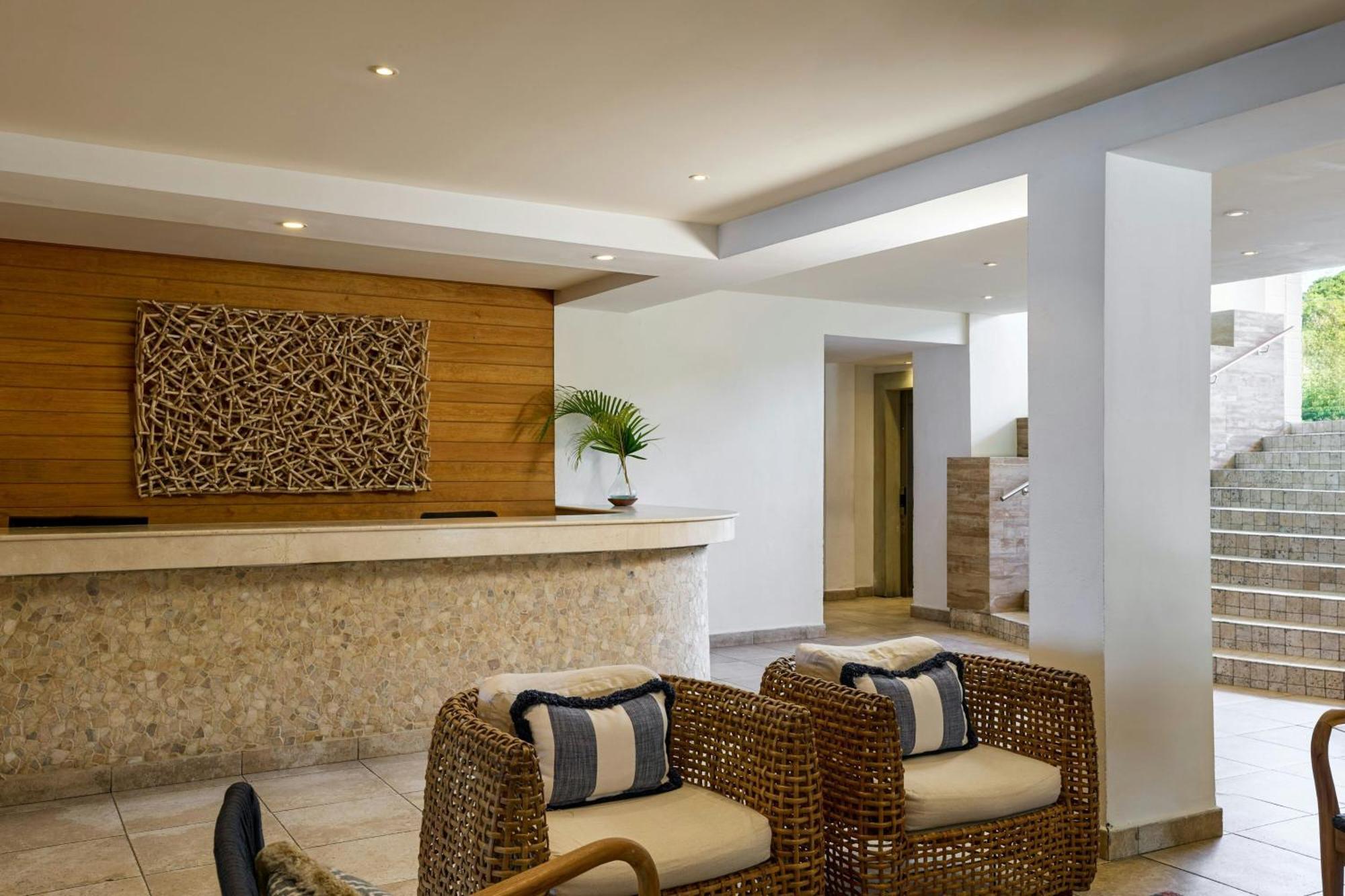 Waves Resort & Spa, Barbados, An Autograph Collection All-Inclusive Resort Сент-Джеймс Екстер'єр фото